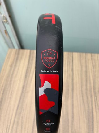 Pala Padel Kombat Hunter + Grip