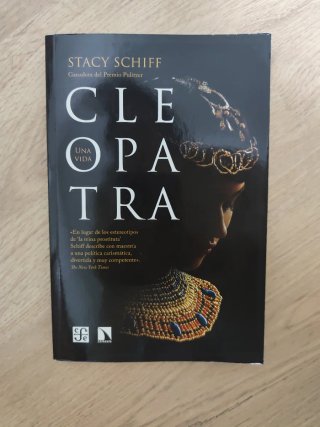 Cleopatra: Una vida