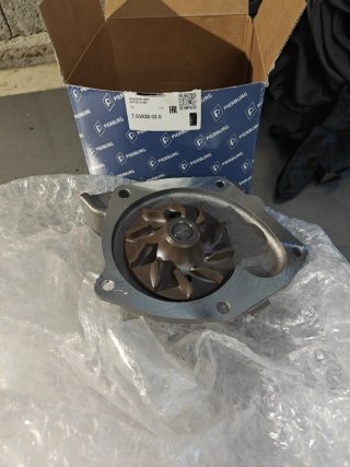 Bomba de agua Renault Megane rs