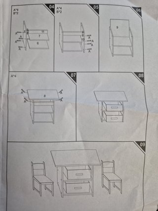 Juego de Mesa Infantil y 2 Sillas de Madera Tara