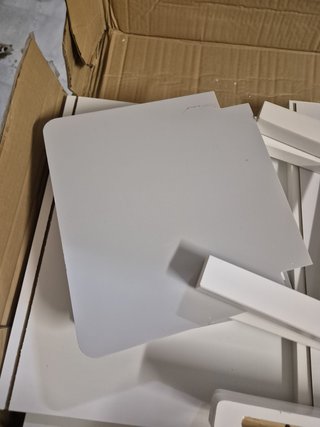Juego de Mesa Infantil y 2 Sillas de Madera Tara