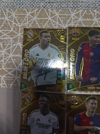 5 Balón de Oro Adrenalyn 24-25 + 1 Momentum