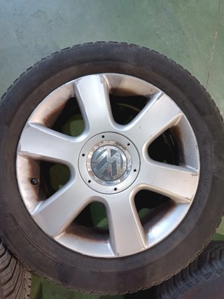 Llantas 16 Grupo VAG Michelin