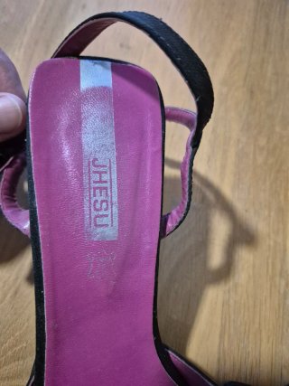 Sandalias negras y fucsia talla 37