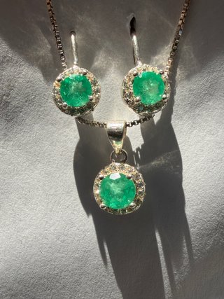 !! JUEGO ESMERALDAS PLATA 925 COLLAR Y ARETES !!