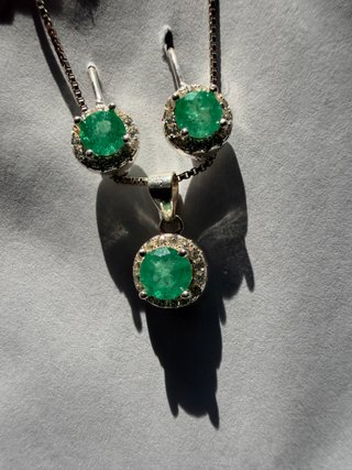 !! JUEGO ESMERALDAS PLATA 925 COLLAR Y ARETES !!