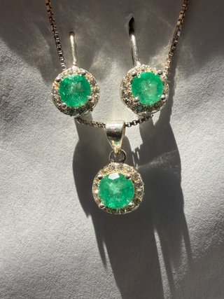 !! JUEGO ESMERALDAS PLATA 925 COLLAR Y ARETES !!