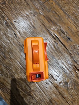 Aparato Cinecuentos Naranja