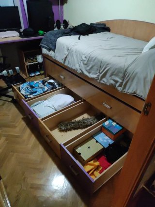 Cama nido con cajones  color madera y morado