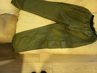 Pantalón chándal Reebok verde