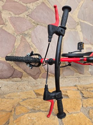 Bicicleta/bici Btwin 16 Roja