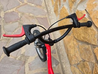 Bicicleta/bici Btwin 16 Roja