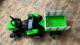 Tractor a Batería Infantil con Música