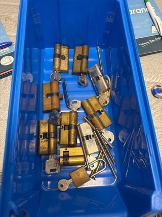 Lotes de Bombines y Candados