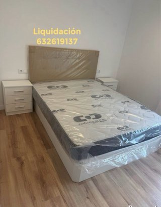 Liquidación:canapes y colchones