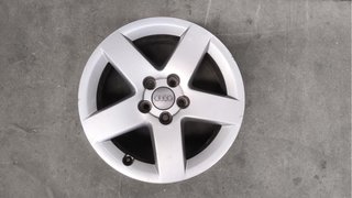Llantas aluminio en 15 originales Audi A3 8L 2002