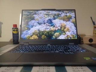 Lenovo LOQ 15IRX10 Notebook - Muito Bom Estado