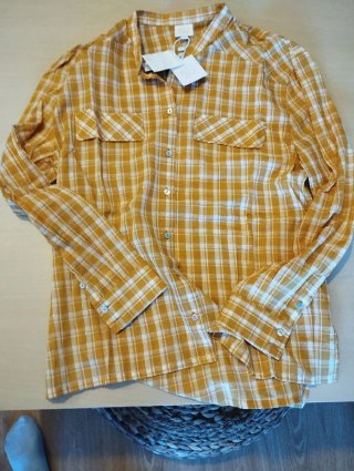 Camisa Karl Marc John cuadros dorados. talla XS/S