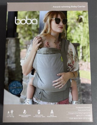 Mochila porteo Boba gris estampado