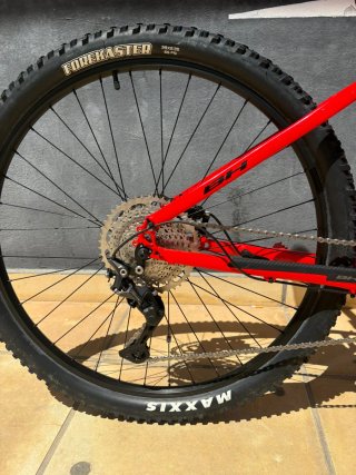 Bicicleta Eléctrica BH Atom Pro 29". Talla L.