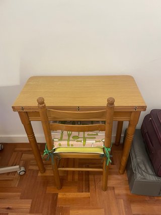 Mesa plegable con silla