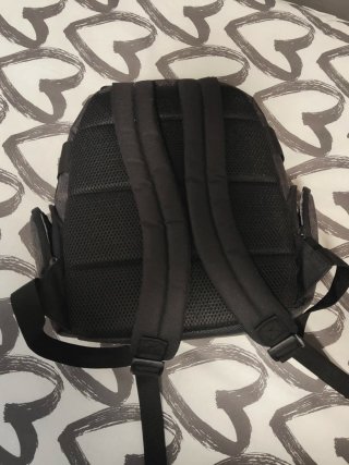Canon EOS 1300D +3 objetivos+mochila y accesorios
