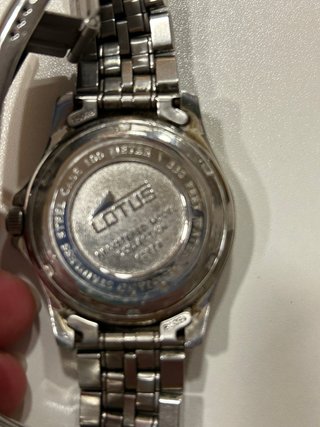 Reloj Lotus 100M Quartz