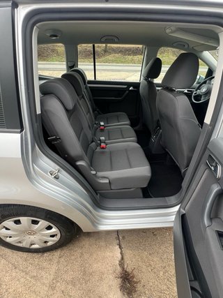 Volkswagen Touran 2011