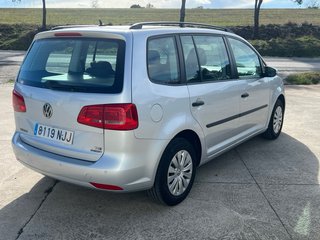 Volkswagen Touran 2011