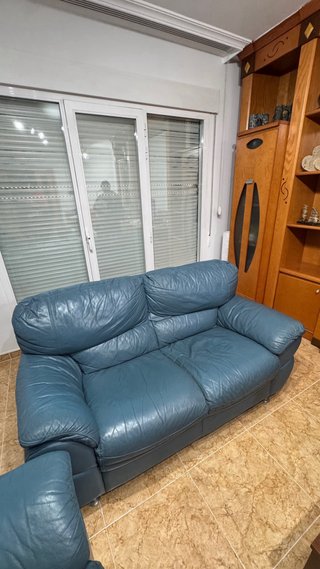 2 Sofás de Piel Azul de 2 y 3 plazas