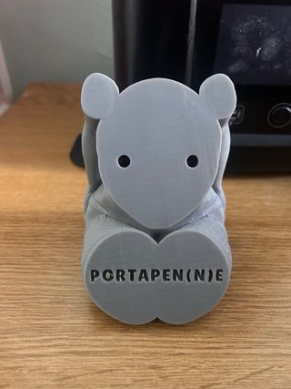 Portapenne artistico grigio