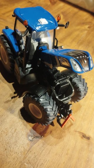 Tractor New Holland T8.390