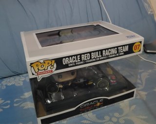 Funko Pop! Oracle Red Bull Racing Team 07