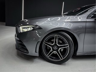 Mercedes-Benz Clase A AMG NIGHT