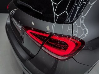 Mercedes-Benz Clase A AMG NIGHT