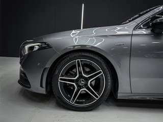 Mercedes-Benz Clase A AMG NIGHT