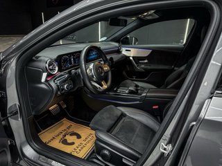 Mercedes-Benz Clase A AMG NIGHT