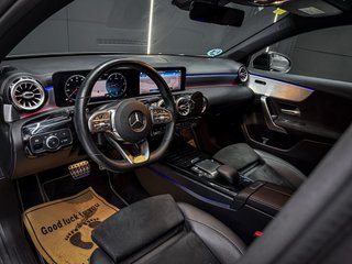 Mercedes-Benz Clase A AMG NIGHT
