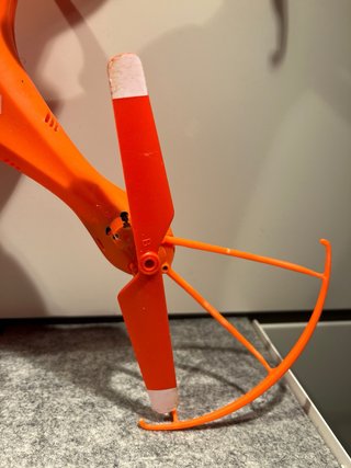 Dron Ninco NIB-1000 con mando