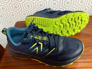 Zapatillas New Balance Azul y Verde