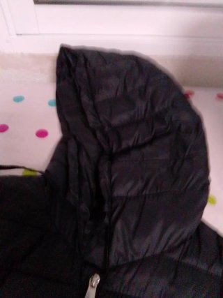 Chaquetón largo negro con cinturón
