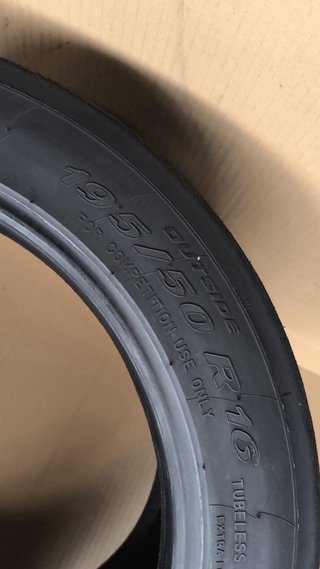 4 Neumáticos Pirelli Competición Blandas RA7+