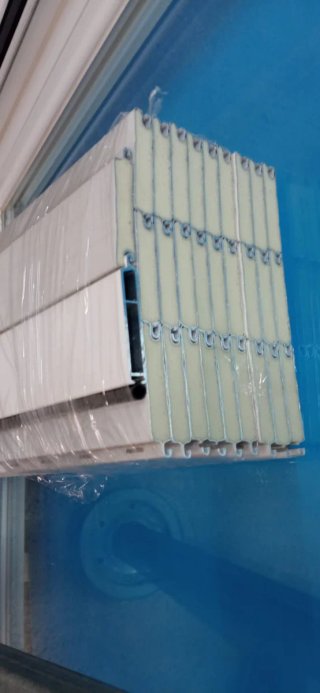 Ventana aluminio blanca practicable