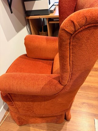 Sillón orejero naranja