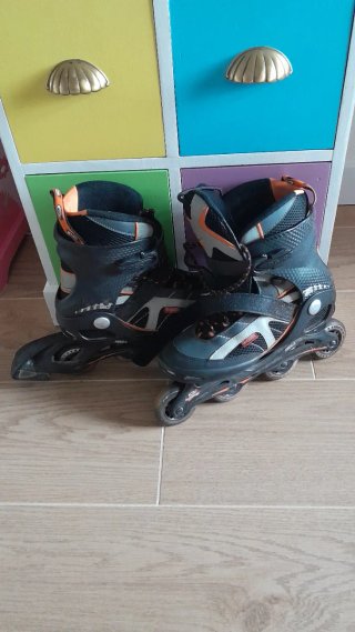 Patines en línea negros y naranjas Talla 39-40