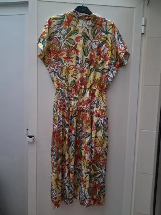 Vestido floral midi fluido Talla XL