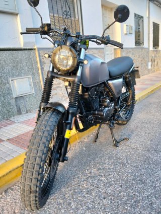 Brixton Felsberg 125 EFI Gris