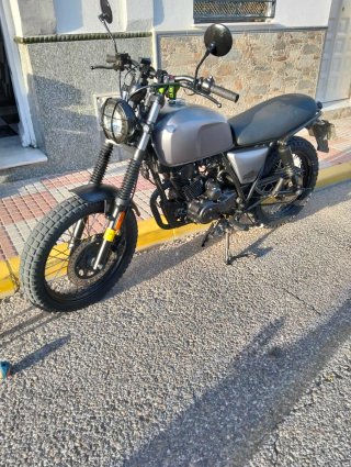 Brixton Felsberg 125 EFI Gris