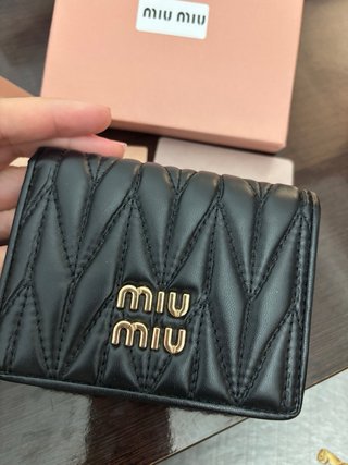 Portafoglio Miu Miu Nero in Pelle