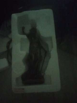 Figura de la diosa de la justicia